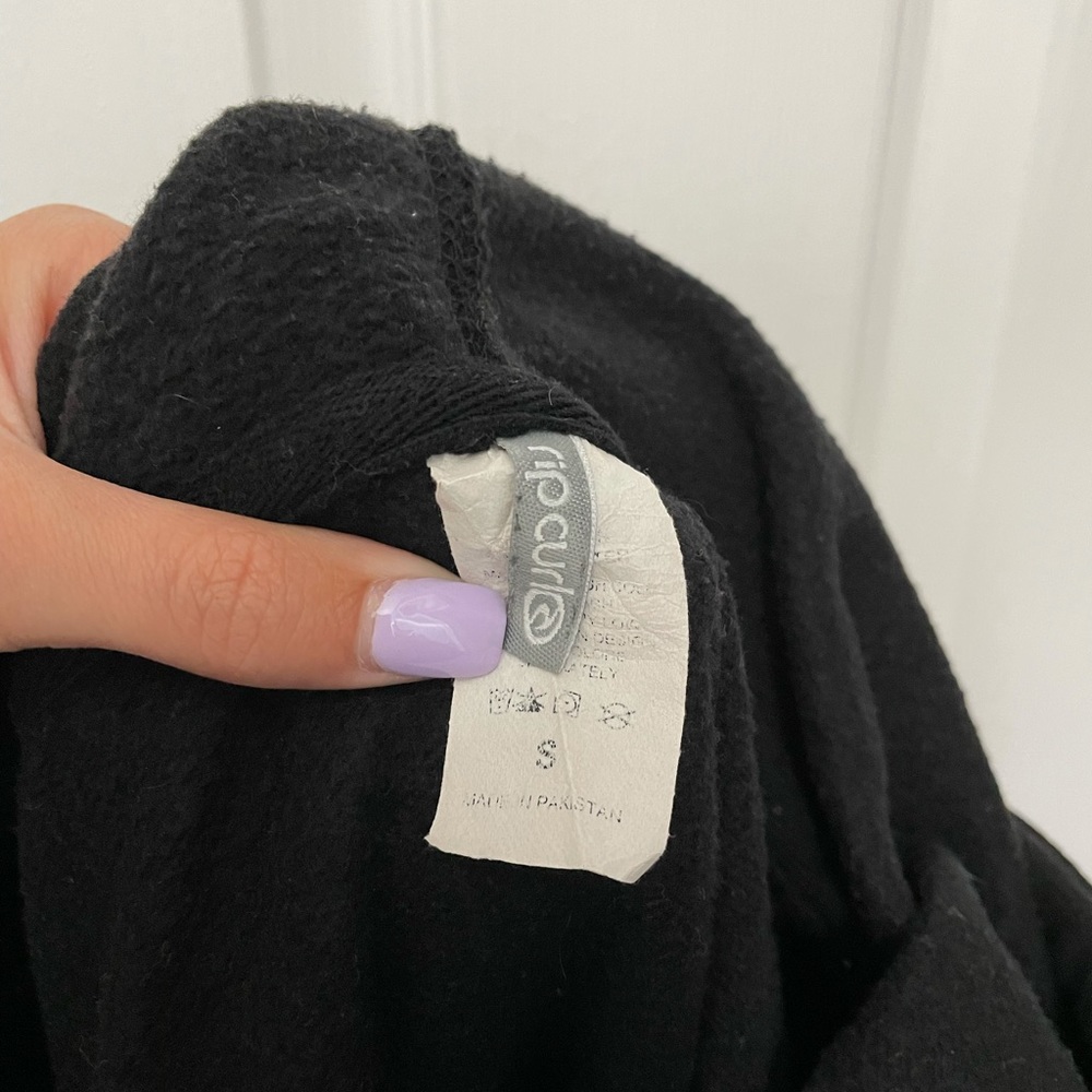 Rip Curl sweatshirt
Size: S - Picture 3 of 3